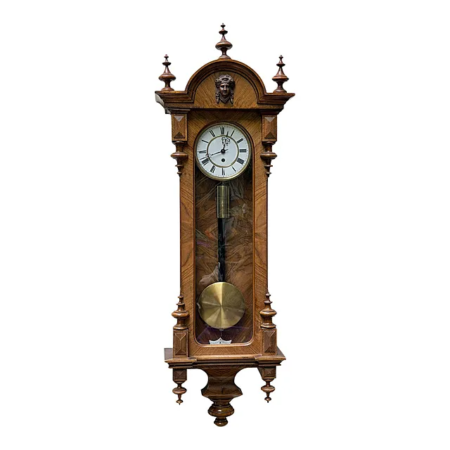Gustav Becker wandregulateur, Gründerzeit wandklok met gesneden vrouwenmascaron, circa 1890