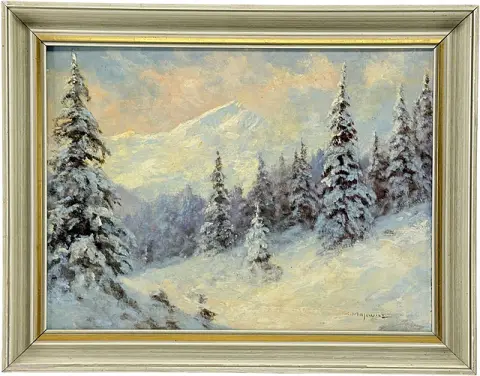 George Majewicz, versant de montagne enneigé avec épicéas dans la lumière du soir