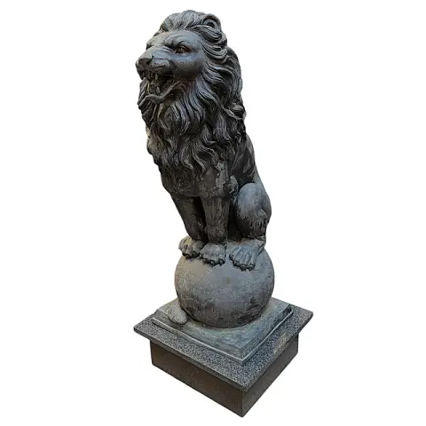 Rat, grand lion assis sur une sphère, bronze