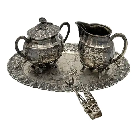 Service à la crème, pot à lait, sucrier, pince à sucre, plateau, argent 800 et 835, décor rocaille