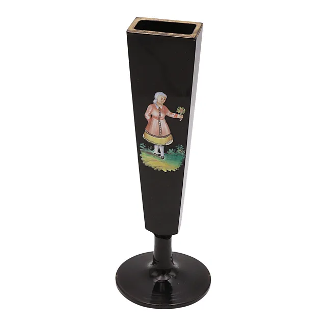 Vase Biedermeier en verre hyalithe noir avec peinture d'une dame à la fleur et rehauts dorés