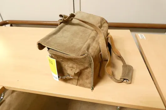Tasche mit Inhalt