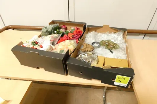 Partij kunstbloemen
