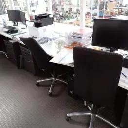 Équipement de bureau