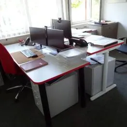 Équipement de bureau