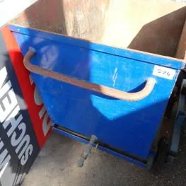 Chip bin