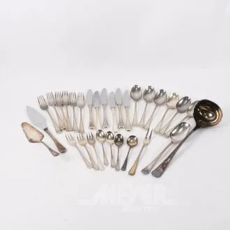 Lot de couverts avec bord cordé
