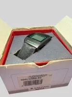 ساعة Junghans Mega 1 اللاسلكية في عبوتها الأصلية؛ الطراز: 020/4320.44، مع وصف، كالجديدة