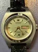 Automatic DAU "Citizen" schwarzes Lackband, Werk läuft