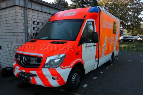 1 سيارة إسعاف مرسيدس بنز 516 CDI سبرينتر 906BA50 مستعملة