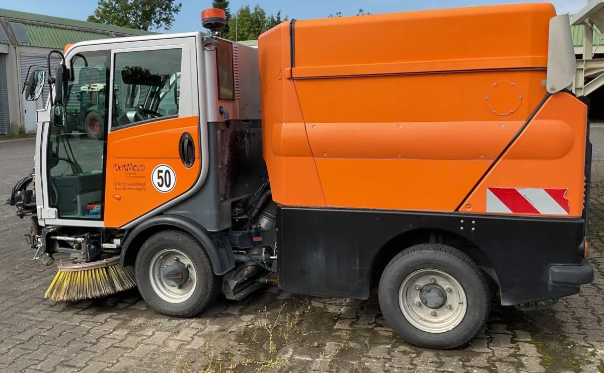 1台Bucher Citycat 2020清扫车