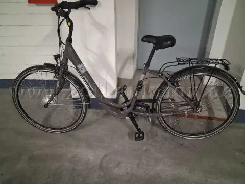 1 adet bayan şehir elektrikli bisiklet 28 inç; marka Zündapp AKÜSÜZ