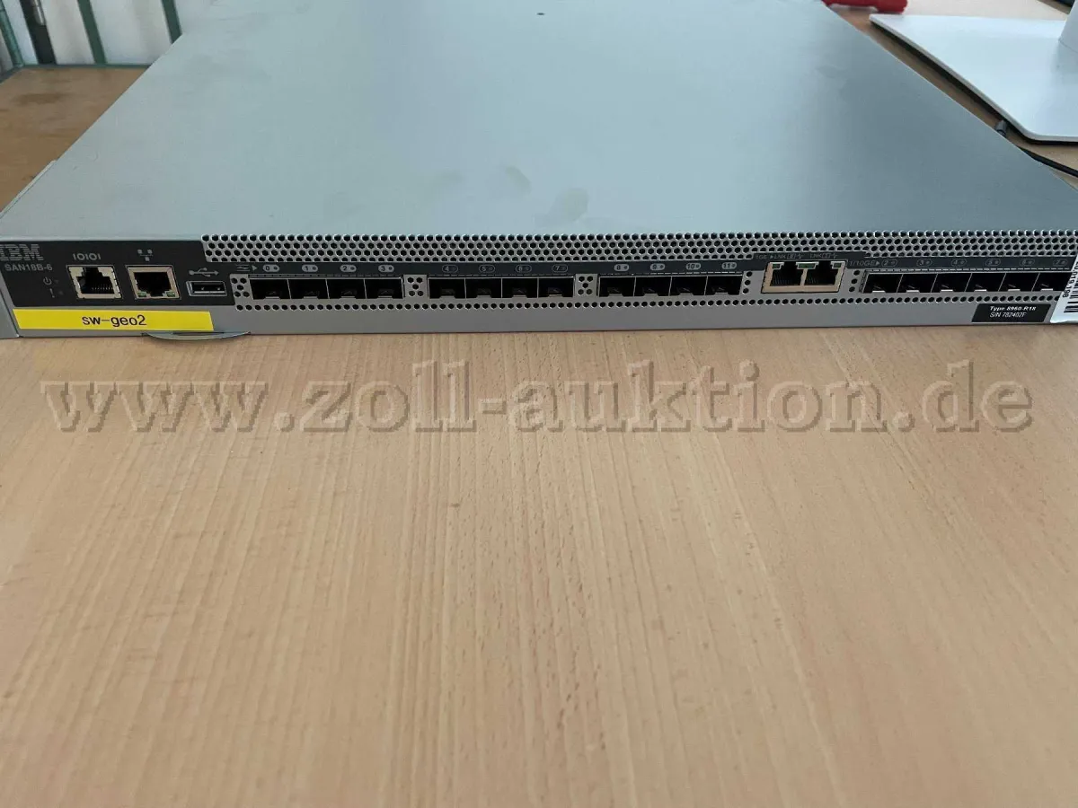 4 SAN usmjerivača IBM SAN18B-6 10GbE