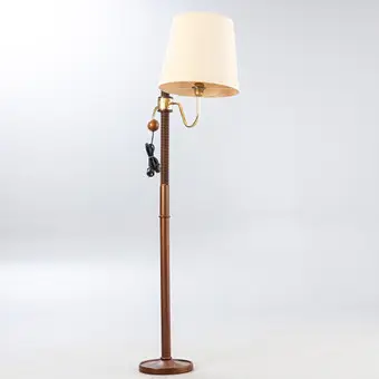 Gulvlampe med høydejustering via spindel, 1960-årene.