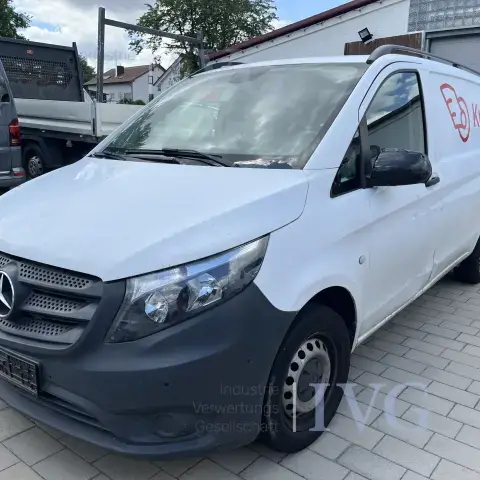 Furgon MERCEDES-BENZ Vito