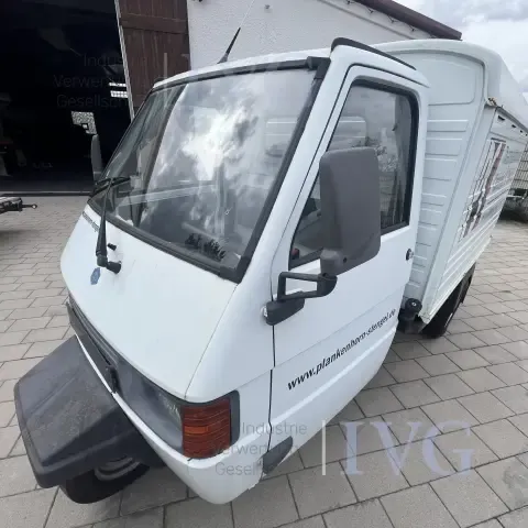 Vozilo s tri kotača PIAGGIO Ape T1