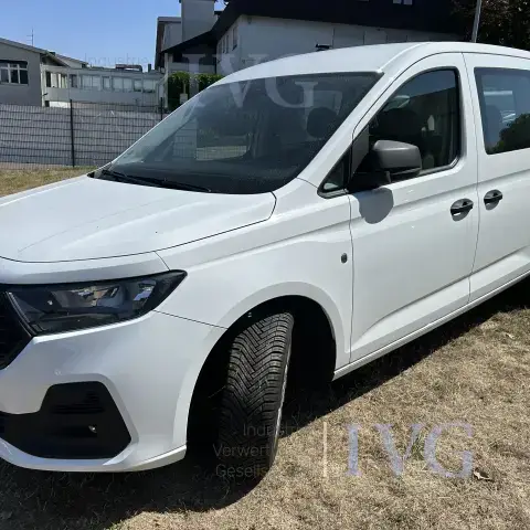 Többcélú jármű FORD Tourneo Connect 2.0 TDCi