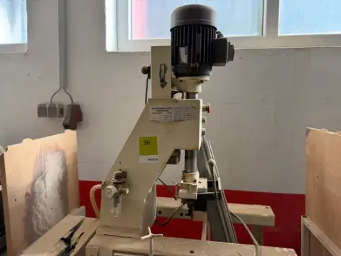 Stroj za glodanje tipli Maschinenfabrik Ganner, god. 1985.