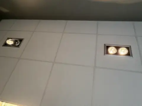 كشافات مدمجة، طقم
