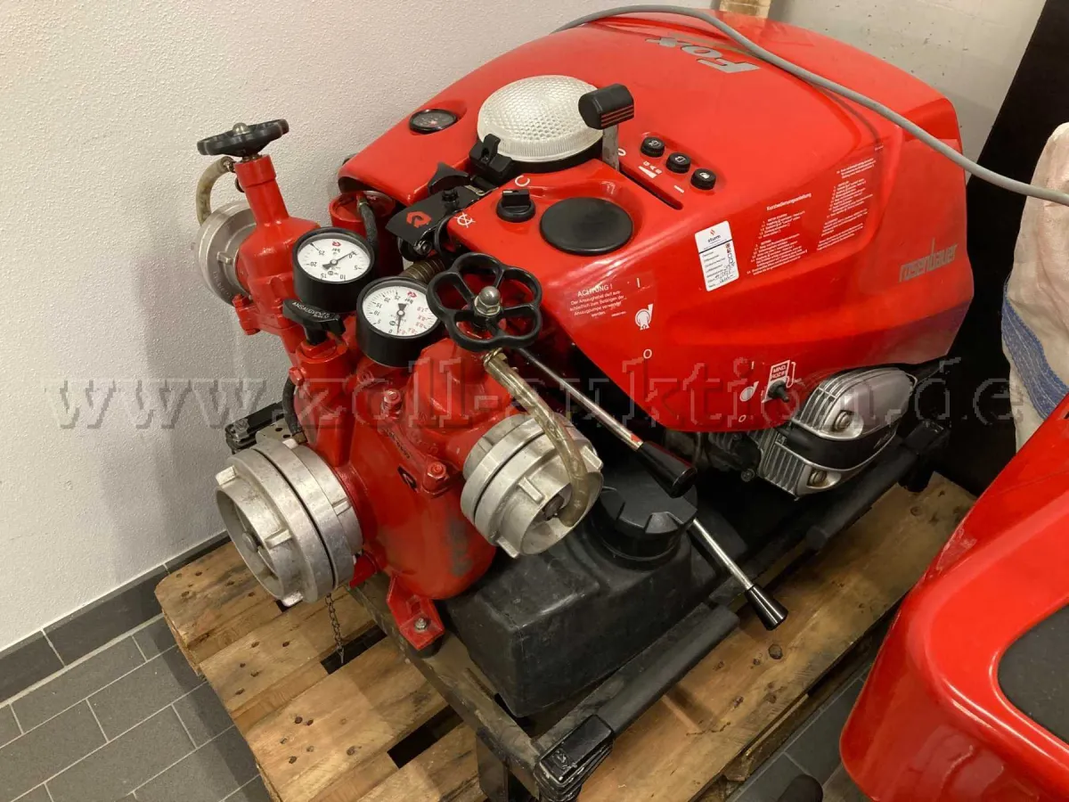 1 Rosenbauer Fox II portable pump