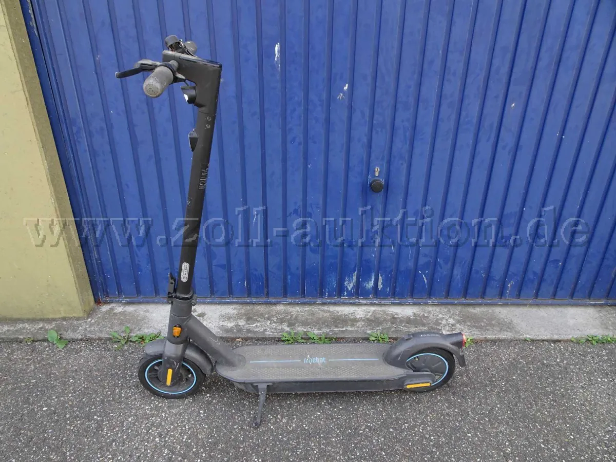 1 sähköpotkulauta Ninebot MAX, G30D