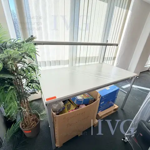 手动高度可调工作台