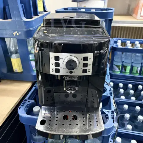 Cafetera automática DELONGHI Magnifica S