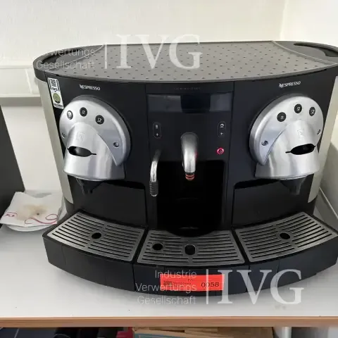 NESPRESSO कैप्सूल कॉफ़ी मशीन