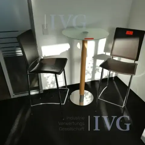 Tavolo alto in vetro