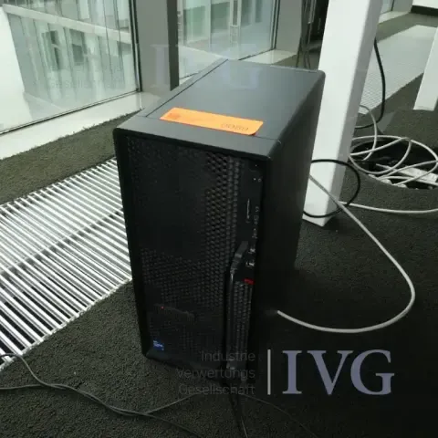 PC LENOVO ThinkStation P350