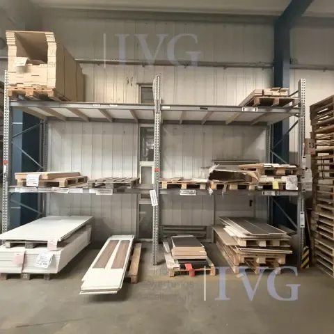 Zware stelling (grijs)