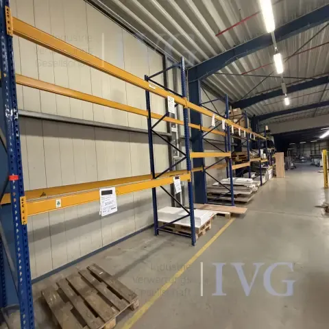 Heavy-duty shelving
