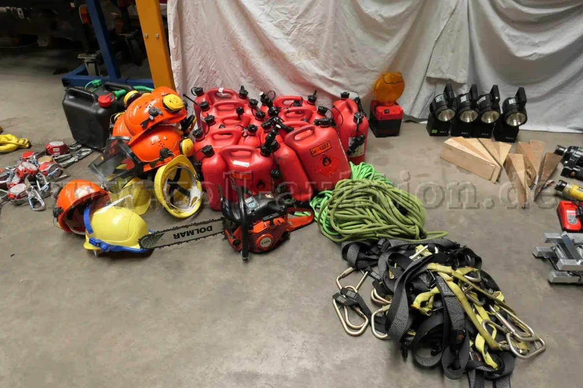 1批设备和工具 - 67件供爱好者