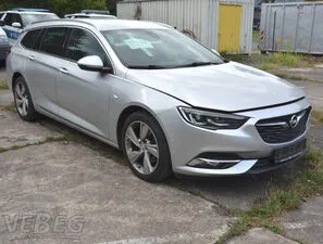 轿车 Opel Insignia B Sports Tourer 2,0 CDTI Bi-Turbo 4x4