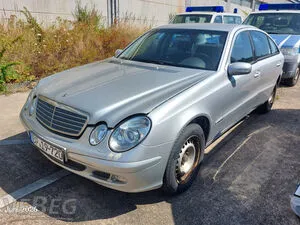 汽车 Mercedes E 220 CDI 型号 211