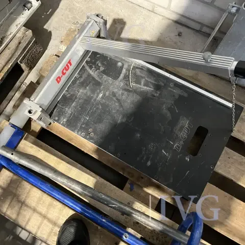 Laminate cutter D-CUT