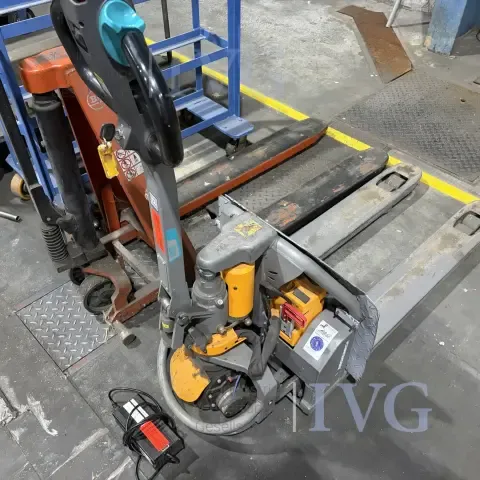 JUNGHEINRICH AME13 电动叉车