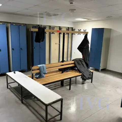 Öltözőszekrény tétel