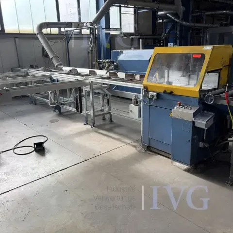 Troncatrice semiautomatica sottopavimento per tagli obliqui