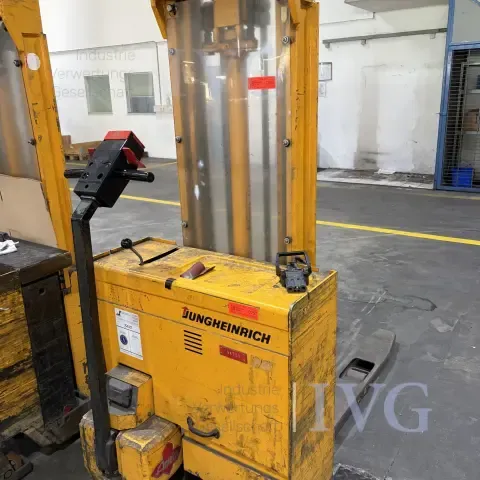 电动舵柄叉车“94751” JUNGHEINRICH EJC 10 G
