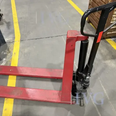 BT Alfalift 1000 剪叉式托盘搬运车
