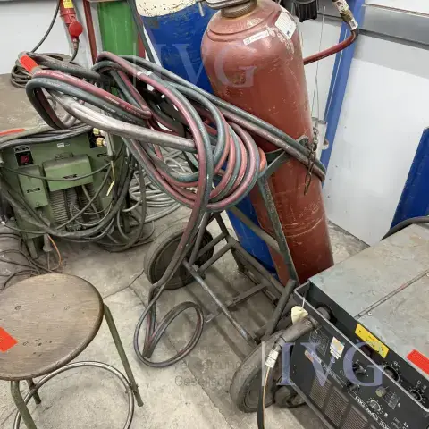 焊接气瓶运输车