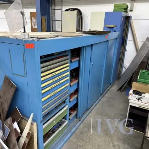 钢制柜（蓝色），带工具支架和配件