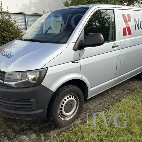 VW T6 Transporter kisteherautó