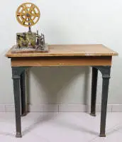 Telégrafo con mesa, historicismo mediados del siglo XIX, alemán