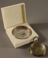 Dos brújulas, principios del siglo XX, probablemente alemán