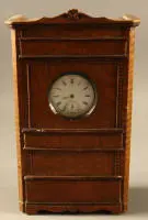 Soporte para reloj de bolsillo en forma de secreter Biedermeier hacia 1830, norte de Alemania