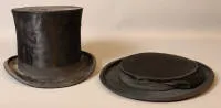 Two top hats, historicism until the 1920s, probably Argentina/England