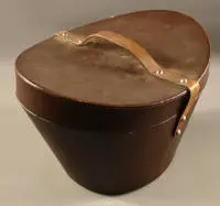 Sombrero de copa con sombrerera, principios del siglo XX, alemán