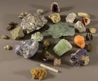 Lot collection de minéraux, pierres brutes non traitées